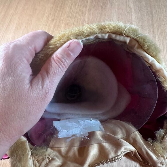 Vintage Santa Claus Figurine Tree Topper Burgundy Fur Coat Drum & Wreath Kmart - Picture 4 of 4